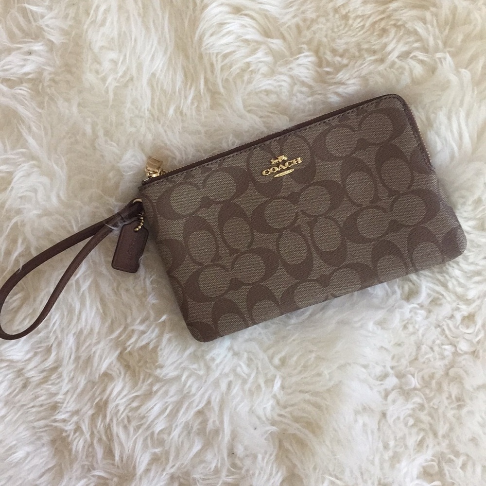 Coach wristlet wallet NEW